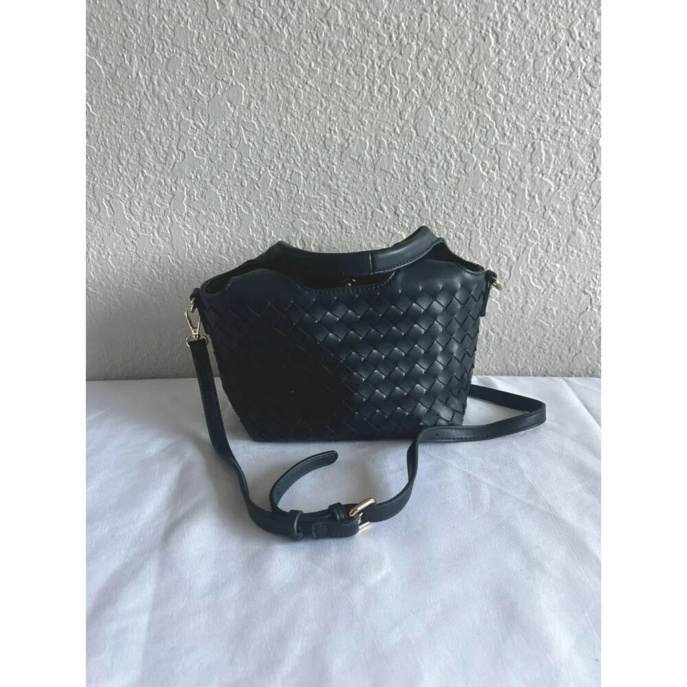 Urban Expressions Hobo Crossbody Women's Navy Blue Faux Leather Woven Purse - Picture 3 of 7